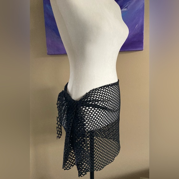 Mesh Wrap Sarong - Picture 6 of 6